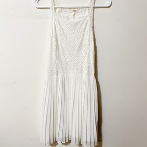 Hollister white lace dress size medium